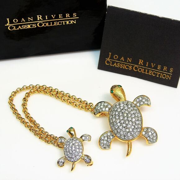 Joan Rivers TURTLE + BABY TURTLE PAVE CRYSTAL PINS Brooch Gold Plate Rhinestones - Picture 8 of 8